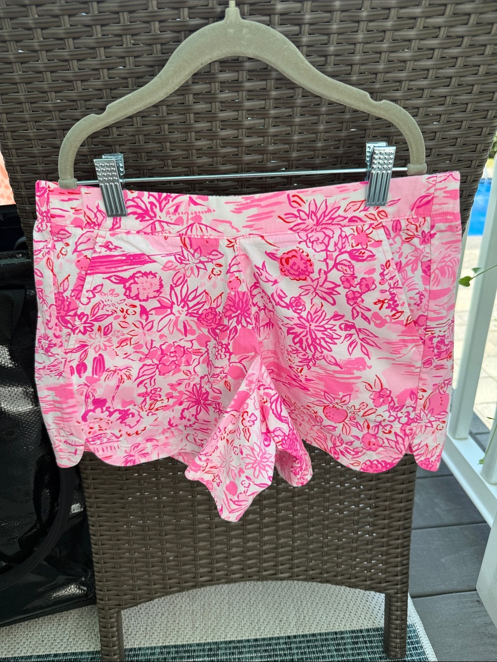Lilly Pulitzer Hot Pink Floral Scalloped High Waist Shorts size XXS